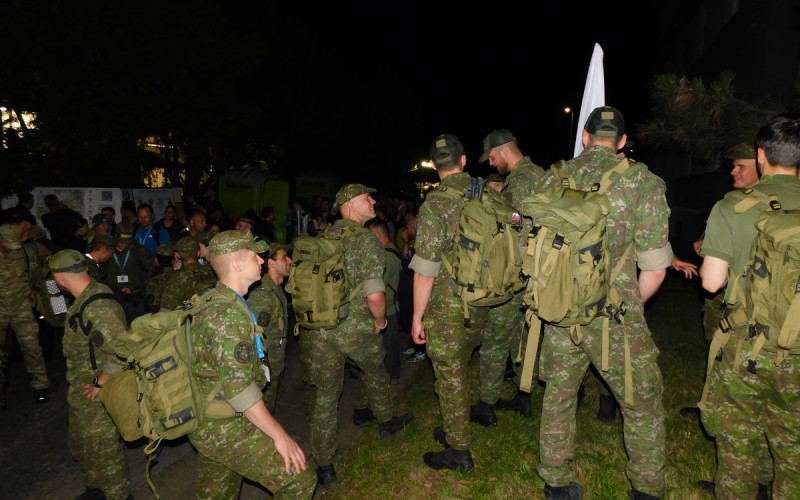 Naši kadeti reprezentovali Slovensko na IPA pochode v Hraniciach
