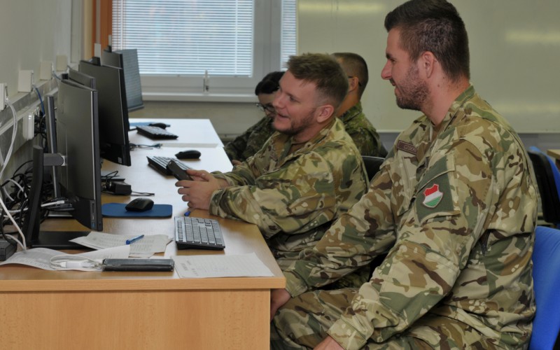 BLONDE AVALANCHE 2025