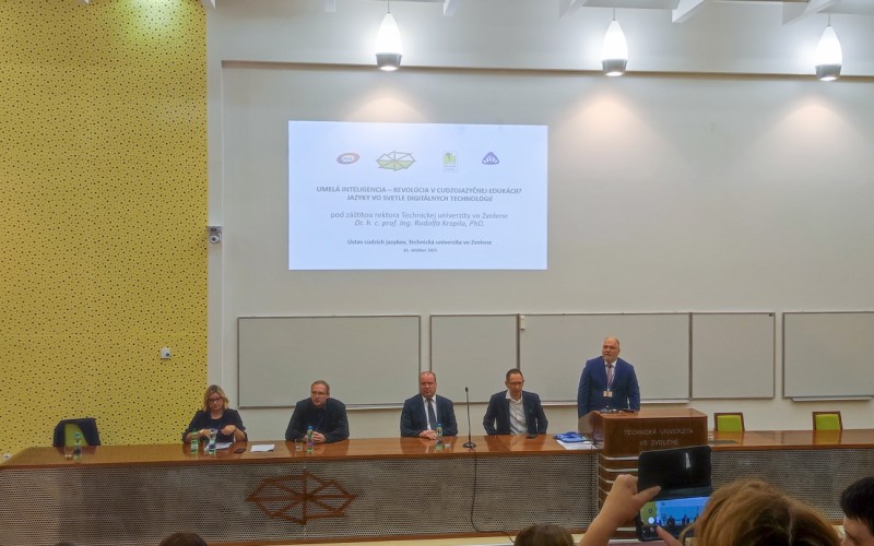 Umelá inteligencia -revolúcia v cudzojazyčnej edukácii?