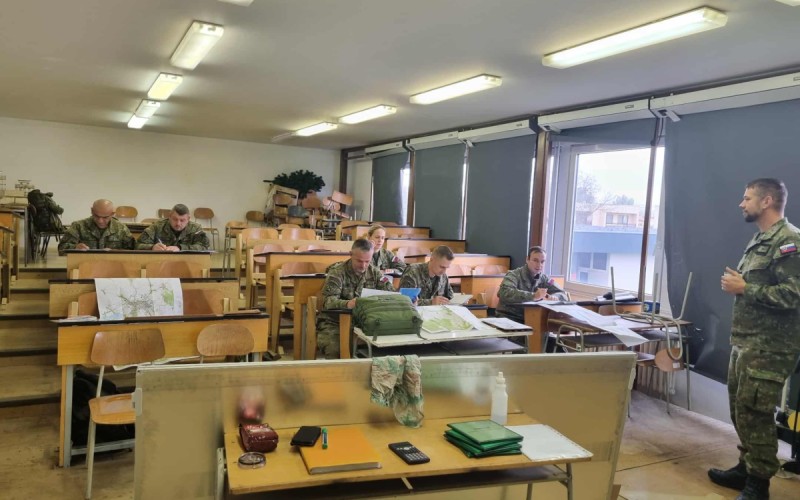 Odborná príprava kadetov delostrelcov