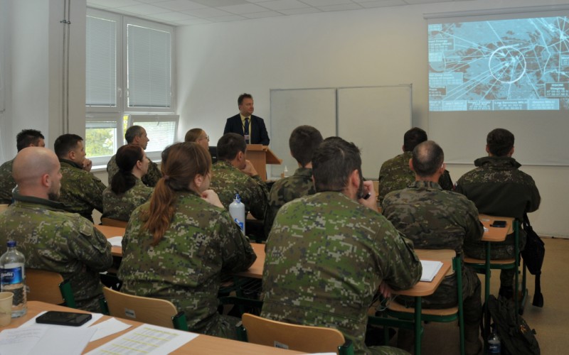 Kurzy NATO v oblasti vojenskej logistiky na AOS