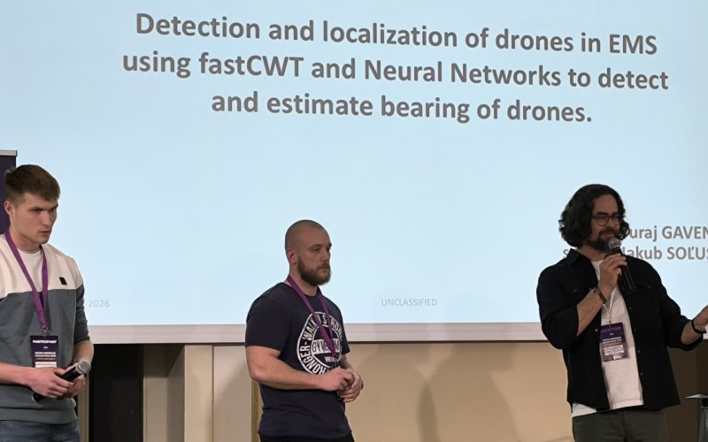 Študenti KtE na EUDIS Defence Hackathon