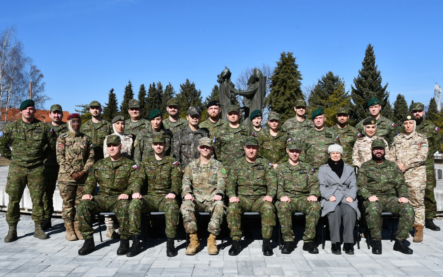 Slávnostné ukončenie ISOC 32