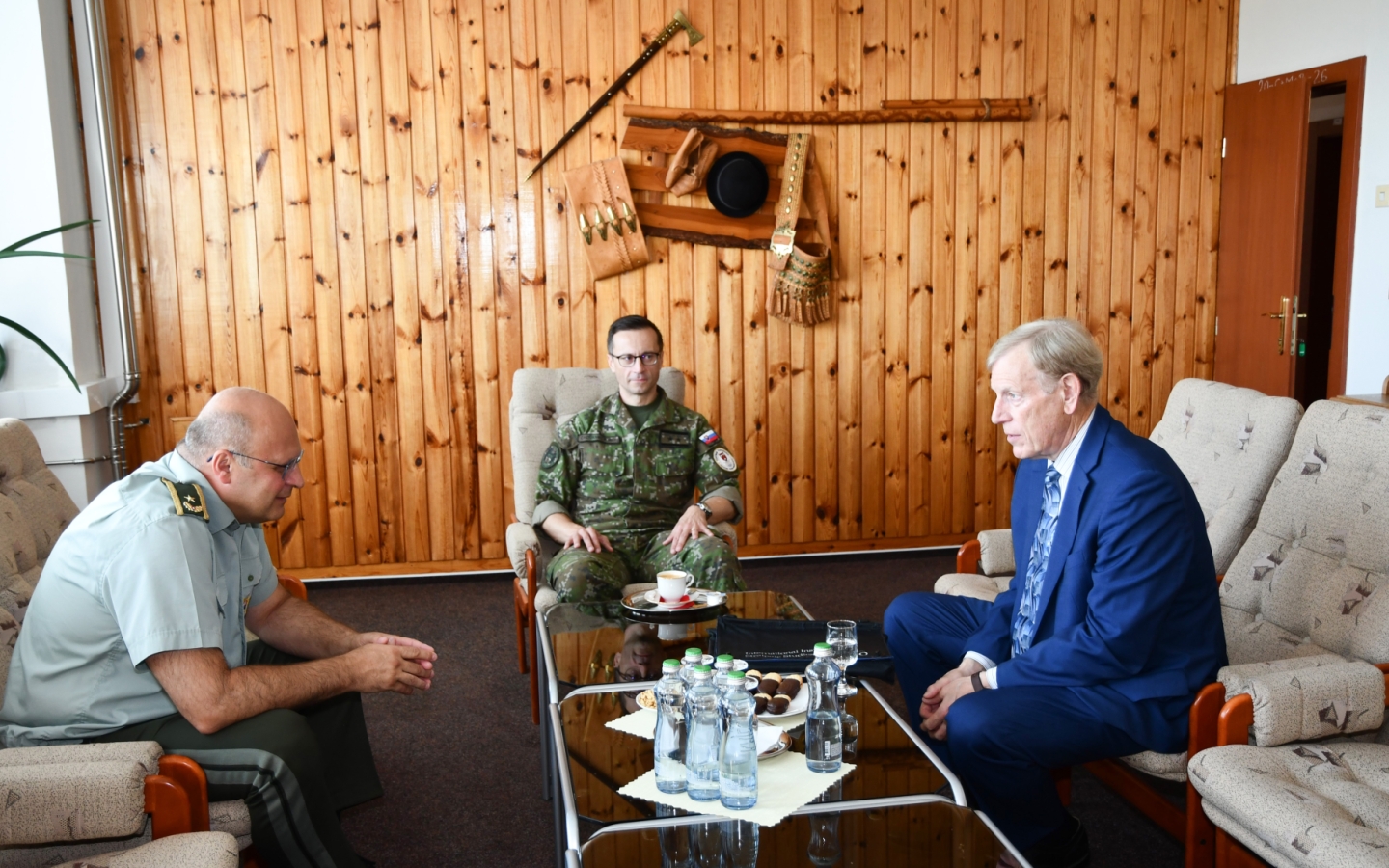 Politika a strategické výzvy