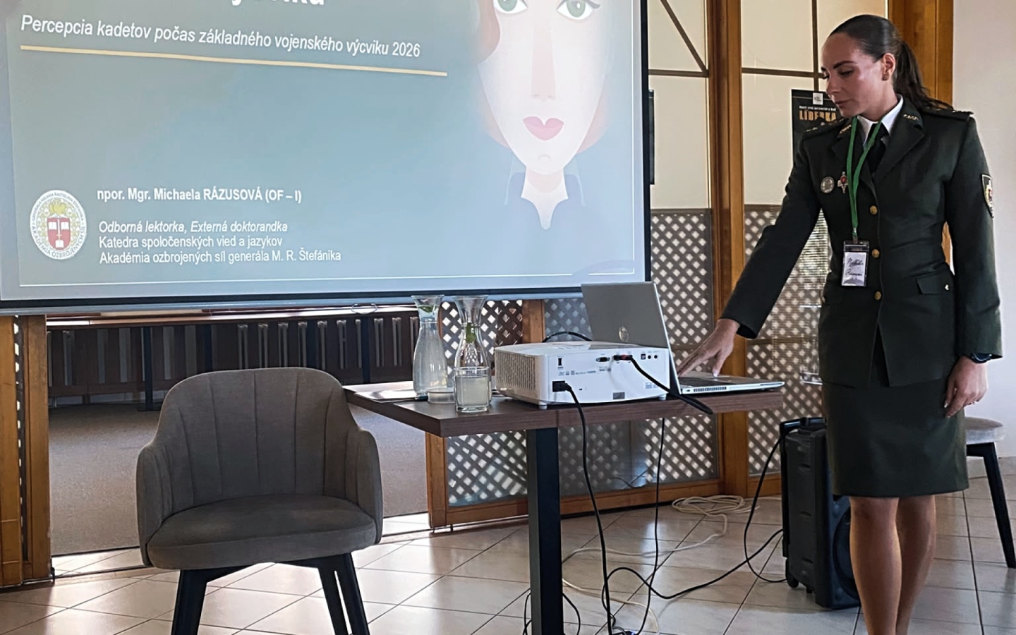 Príslušníčky Katedry na odbornom seminári „Ženy líderky“