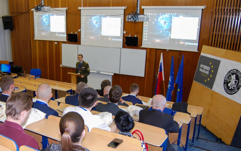 Interdisciplinary education and training on hybrid threats