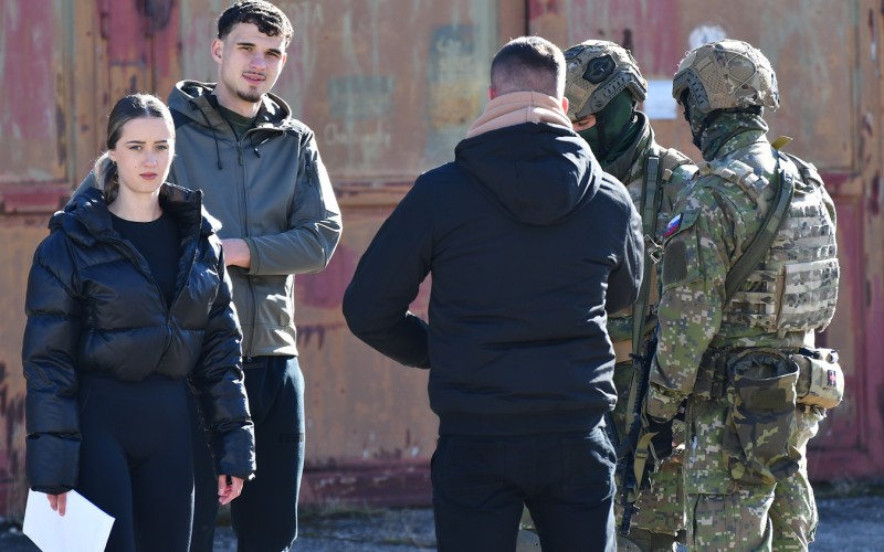 Nakrúcanie televíznej relácie Ľavou zadnou na AOS                    6. 11. 2025