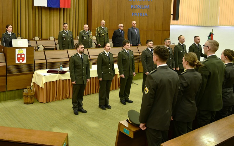 Prijímanie nových učňov do Cechu delostreleckého 4. 12. 2025