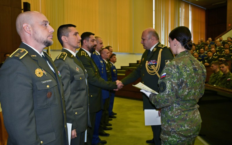 Slávnostné ukončenie 23. VYŠŠIEHO VELITEĽSKO–ŠTÁBNEHOKURZU