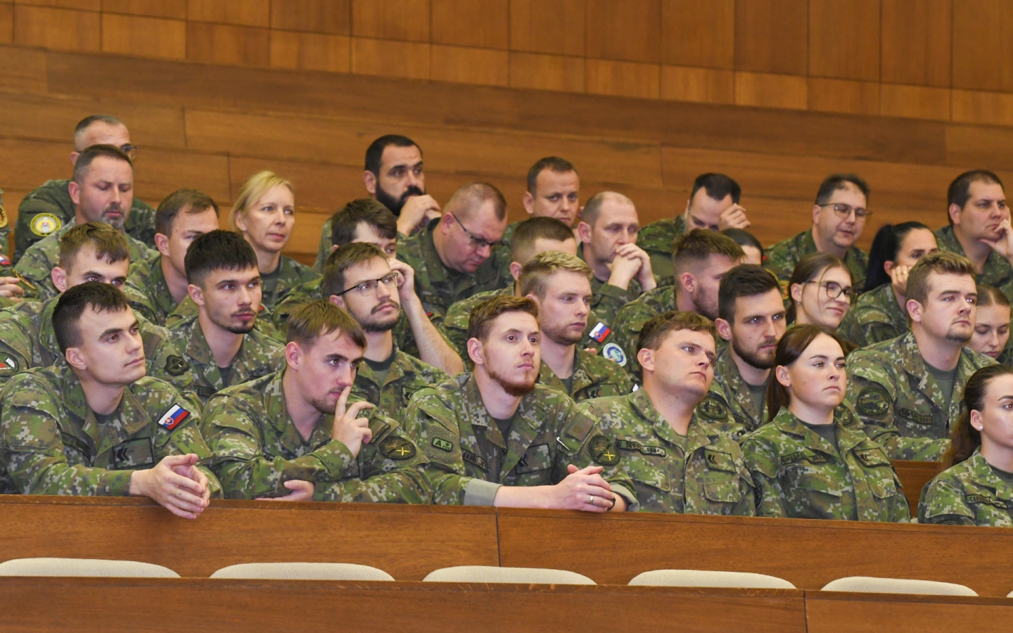 Veľvyslanec Spolkovej republiky Nemecko a pridelenec obrany Spolkovej republiky Nemecko navštívili AOS, 26. 10. 2026