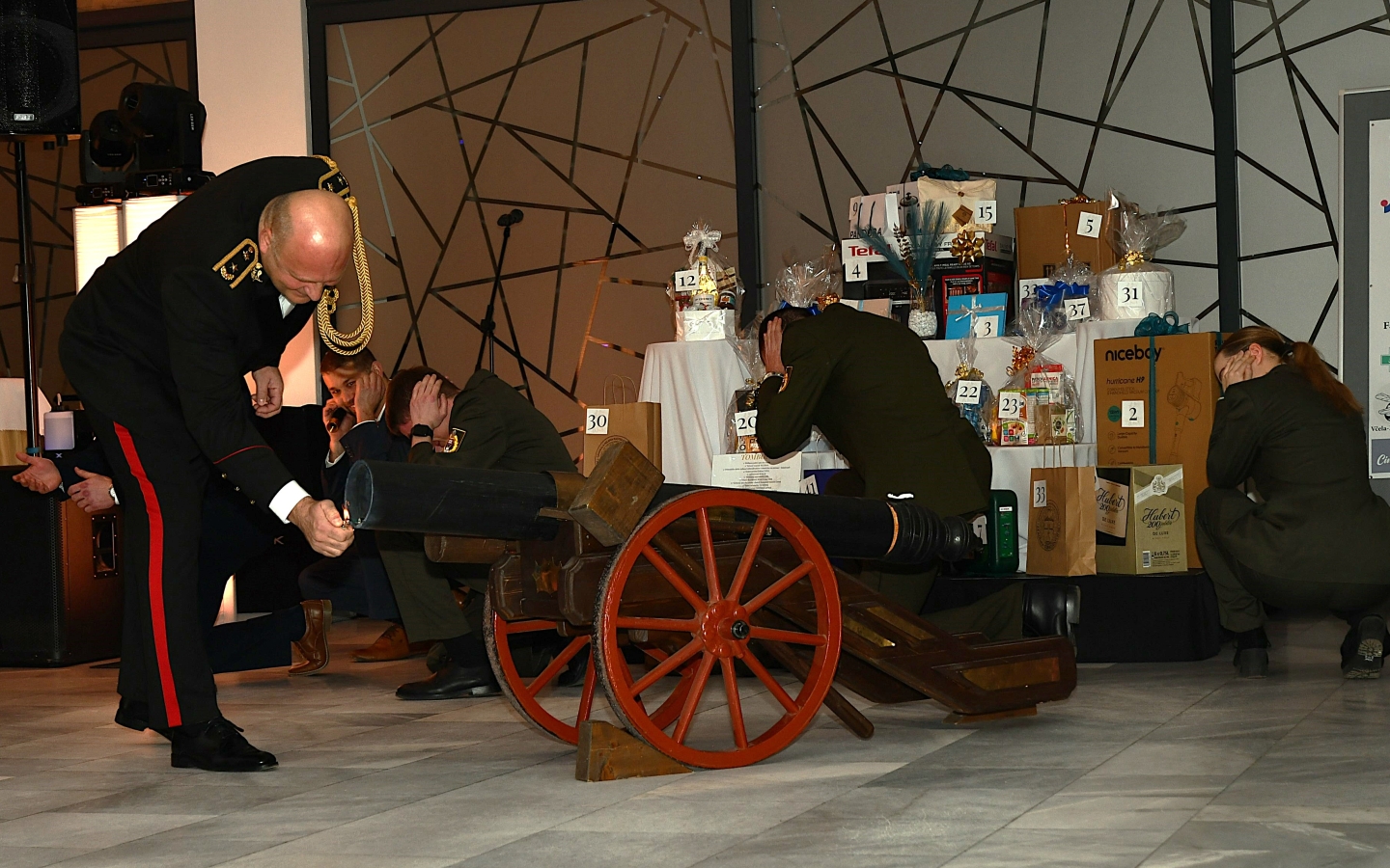 Benefičný ples AOS 2026