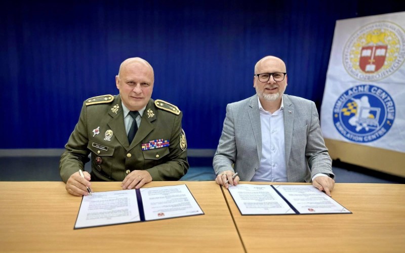 Simulované vykoľajenie vlaku preverilo pripravenosť na chemickú haváriu v Liptovskom Mikuláši