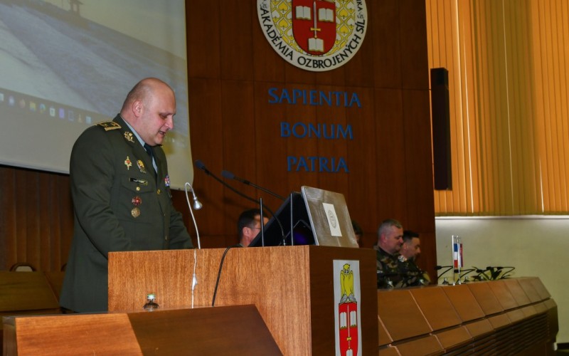 Francúzsky veľvyslanec na pôde AOS