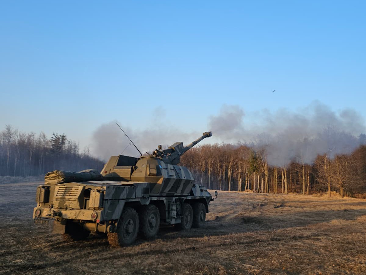 Budúci delostrelci na praxi v útvaroch OS SR