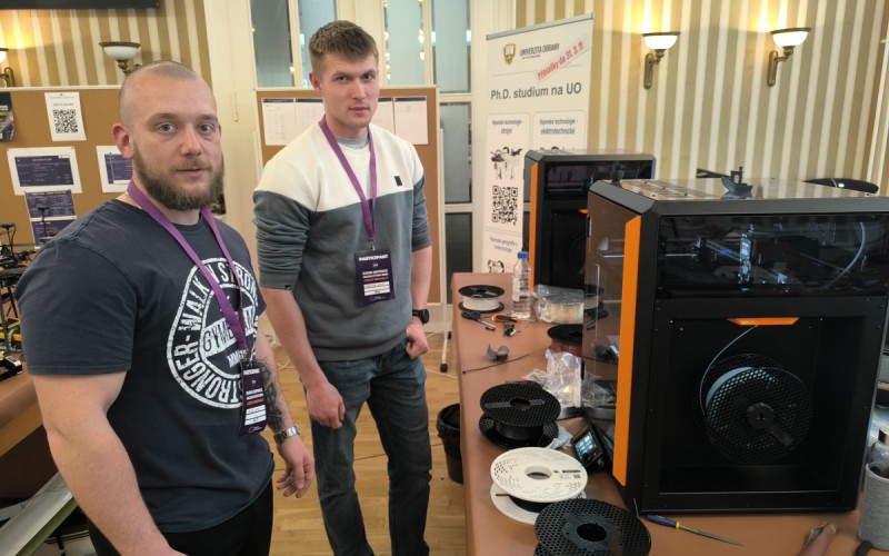 Študenti KtE na EUDIS Defence Hackathon