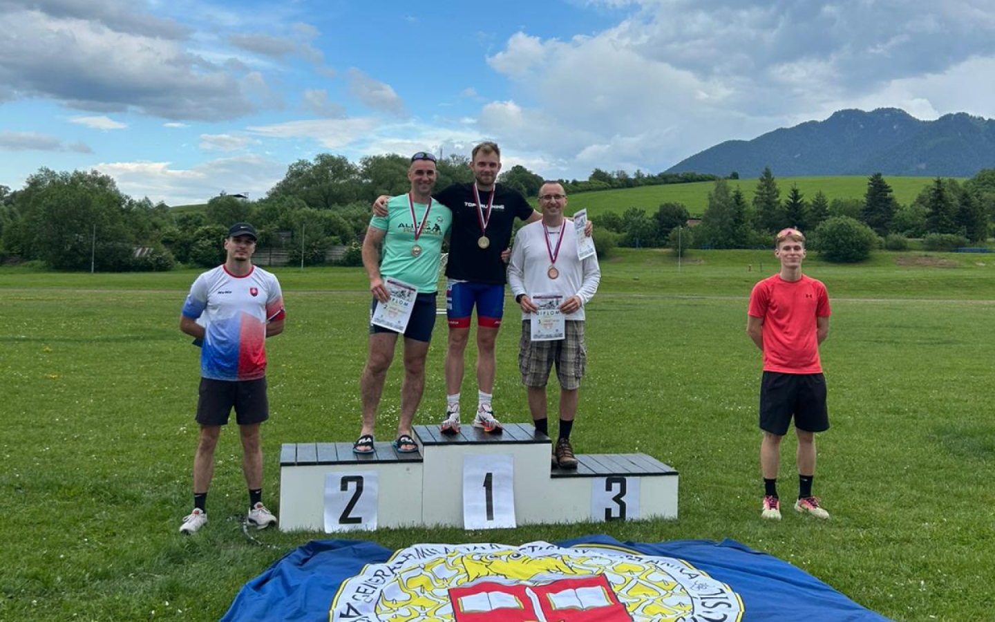 Majstrovstvá AOS v triatlone
