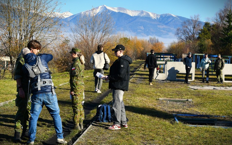 Nakrúcanie televíznej relácie Ľavou zadnou na AOS                    6. 11. 2025