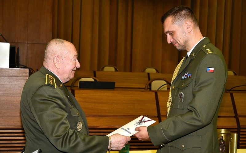 Prijímanie nových učňov do Cechu delostreleckého 4. 12. 2025